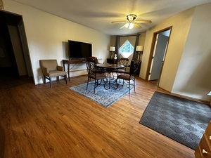 Two Bedroom Suite w/full Kitchen and Patio Photo 3