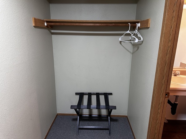 Two Queen Beds Photo 4